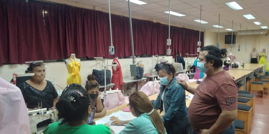 Artesanos y Emprendedores de Monimbó avanzan en su formación técnica