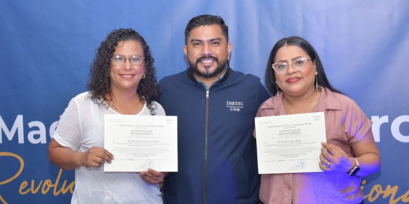 Celebran a más de 3,000 maestros y maestras de educación tecnológica