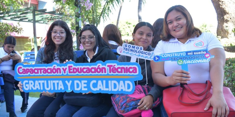 Centro Tecnológico Amanda Aguilar impulsa carreras en turismo y hotelería