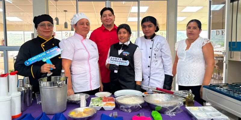 Centro Tecnológico Héroes de Bawas celebra tres años impulsando la educación para la vida y el trabajo