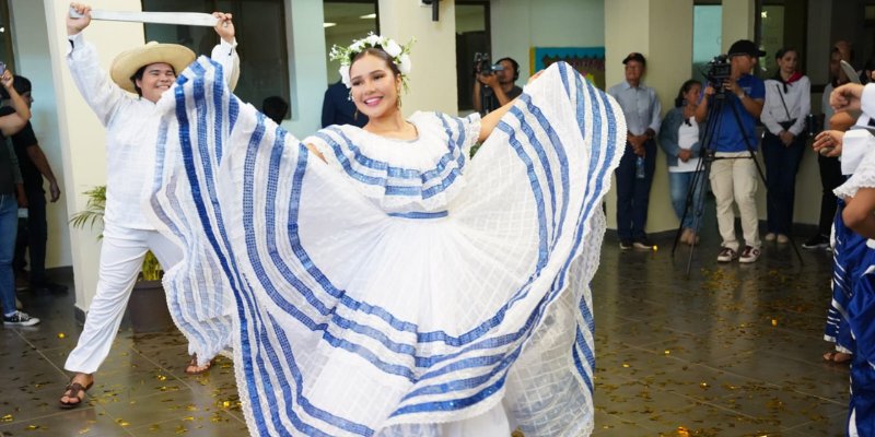 Centro Tecnológico celebra su nuevo nombre: Amanda Aguilar