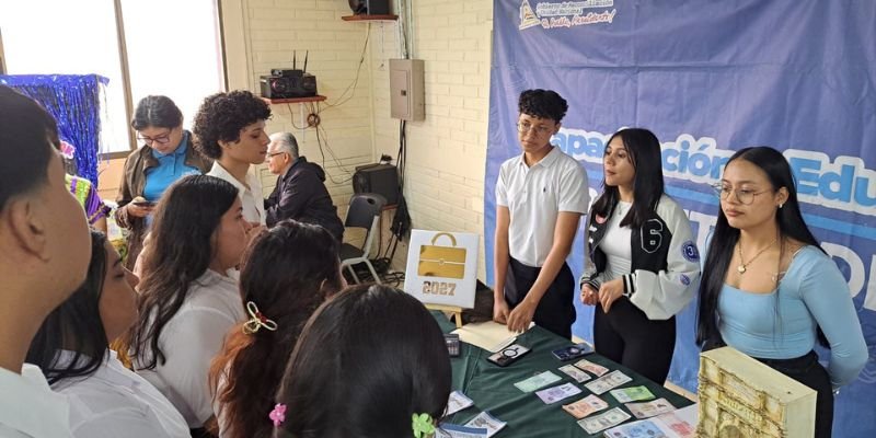 Centro Tecnológico de Diriamba conmemora el 87 aniversario del natalicio del Comandante Ricardo Morales Avilés