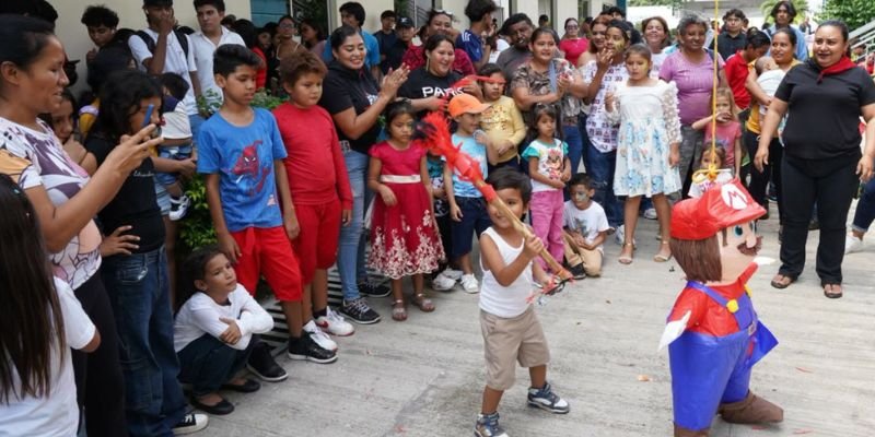 Centros Tecnológicos celebran el Día de la Alegría con entusiasmo, cultura y formación técnica
