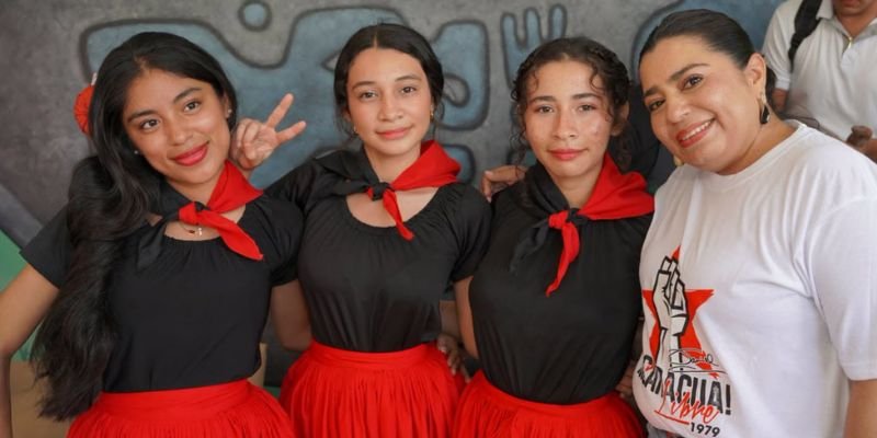 Centros Tecnológicos celebran el Día de la Alegría con entusiasmo, cultura y formación técnica