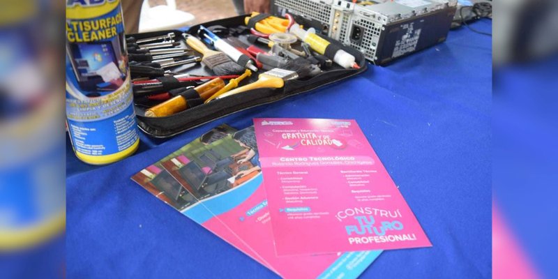 Centros Tecnológicos de Chinandega realizan el Festival Departamental “Estudia una carrera técnica”