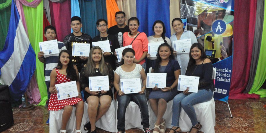 Tecnológico de  Villanueva gradúa a jóvenes protagonistas de Chinandega