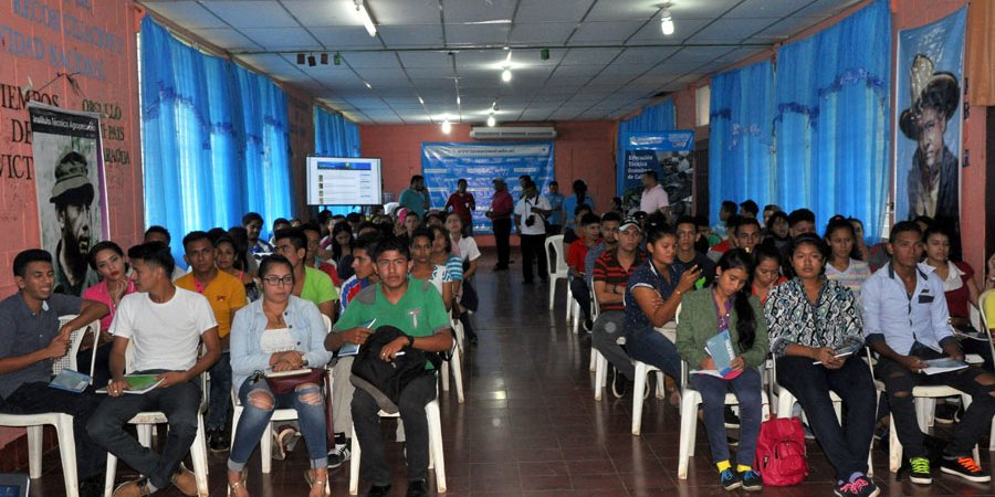 Estudiantes Técnicos fortalecen conocimientos en Foro Tecnológico “Aplicaciones móviles y Plataformas virtuales educativas”