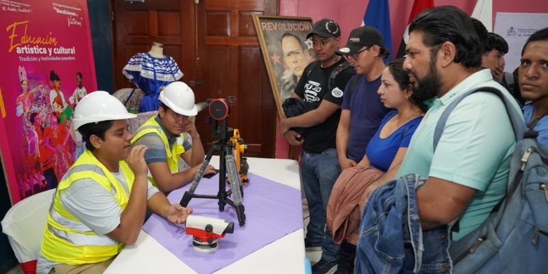 Comunidad educativa participa en la construcción de la Estrategia Nacional de Educación 2027-2030