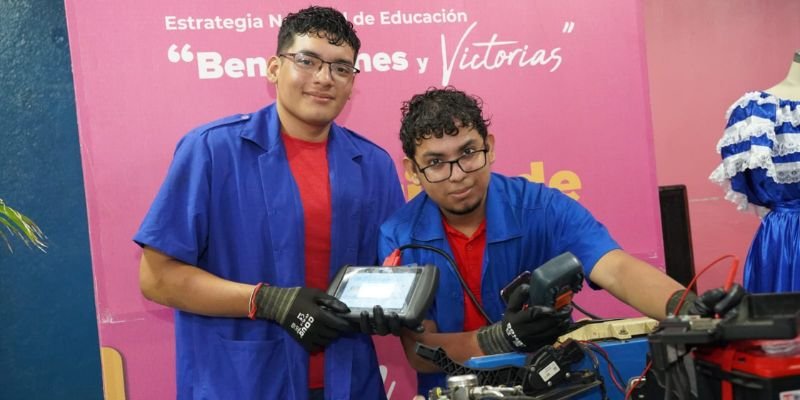Comunidad educativa participa en la construcción de la Estrategia Nacional de Educación 2027-2030
