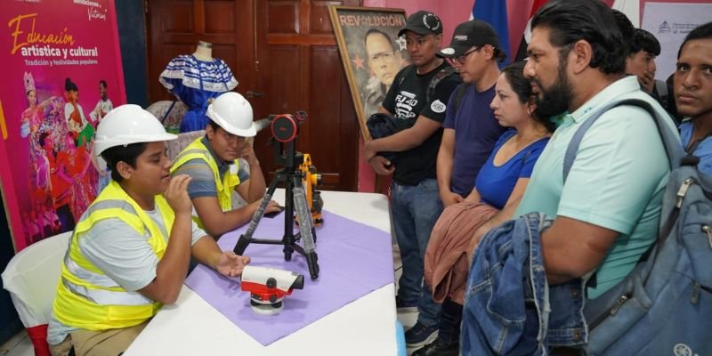 Estudiantes honran legado del Comandante Tomás Borge