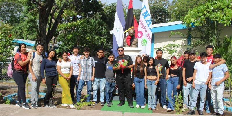 Estudiantes honran legado del Comandante Tomás Borge