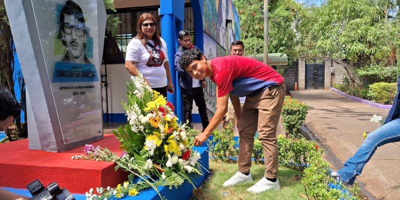 Estudiantes técnicos rinden homenaje a los  Héroes de Los Sabogales con arte y cultura