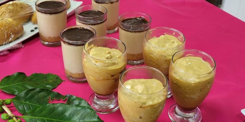 Festivales de postres y bebidas a base de café