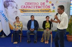 Servidores públicos se forman para garantizar  una atención inclusiva a personas ciegas