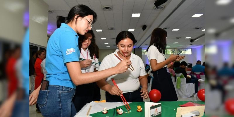 Celebran el Segundo Festival Nacional de  Talento Bilingües de la Educación Técnica