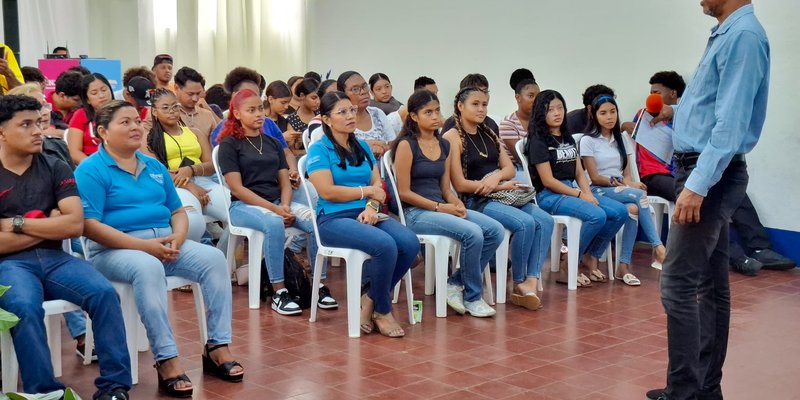 Bluefields celebra el Mayo Ya con conferencia sobre raíces culturales del Palo de Mayo