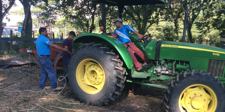 Tecnológico Agropecuario de Siuna: 49 años especializando a jóvenes del campo