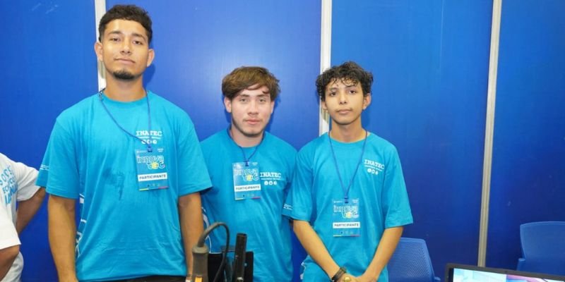 INNOVATEC 2025: Jóvenes técnicos  demuestran su talento e innovación