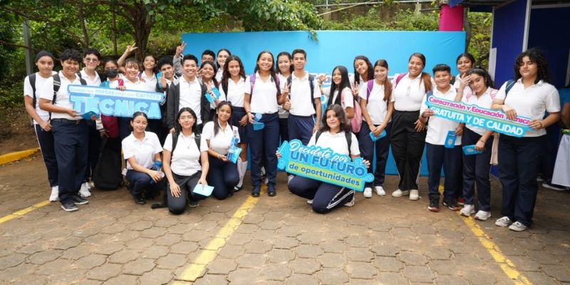 INNOVATEC 2025: Jóvenes técnicos  demuestran su talento e innovación