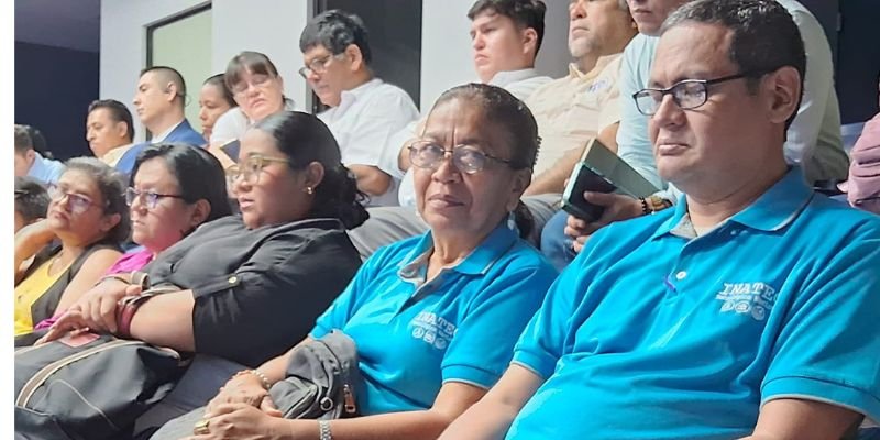 Investigadores educativos impulsan la innovación y el conocimiento