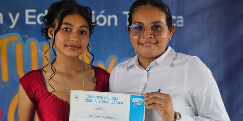Juventud de Nueva Guinea fortalece sus habilidades tecnológicas con formación gratuita