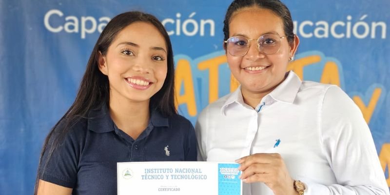 Juventud de Nueva Guinea fortalece sus habilidades tecnológicas con formación gratuita