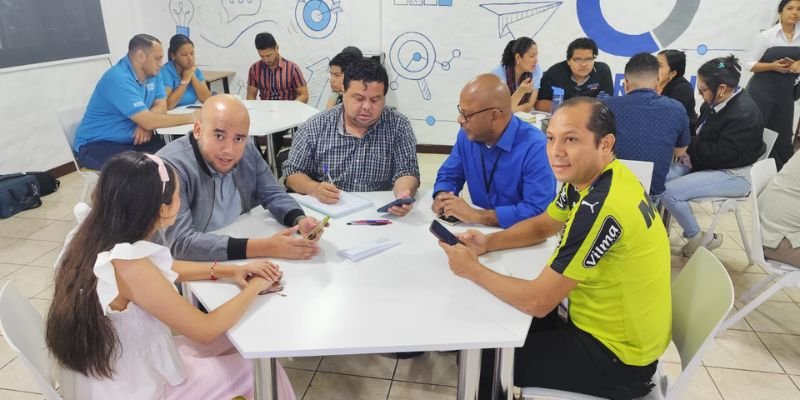 La inteligencia artificial llega al aula: maestras y estudiantes se preparan para transformar la educación