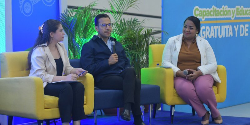 Lanzan Programa Nacional “Siempre más allá” para fortalecer la creatividad e innovación en la Educación Técnica