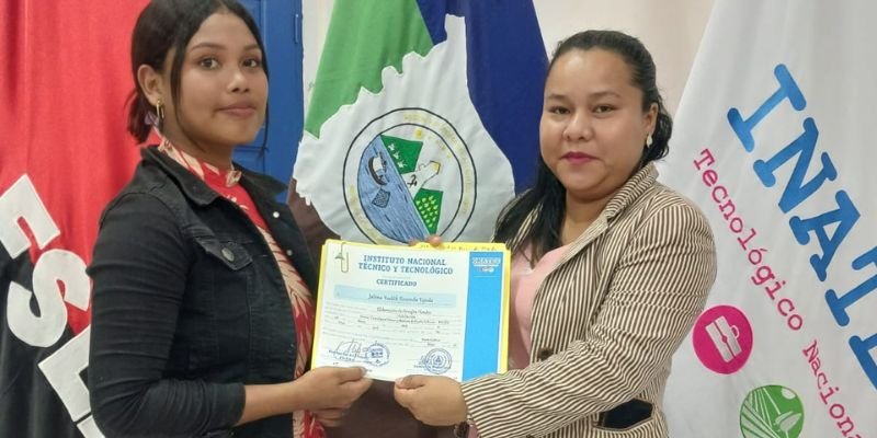 Más de 120 protagonistas reciben certificados en cursos libres y tecnológicos en Puerto Cabezas