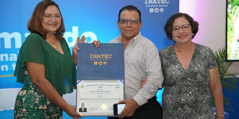 Más de 400 nuevos Maestros Técnicos gradúa el Centro Nacional de Formación de Maestros del Inatec