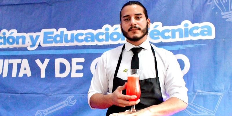 Máster Class rinde homenaje a Ricardo Morales Avilés