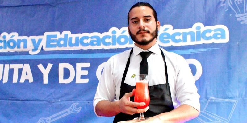 Máster Class rinde homenaje a Ricardo Morales Avilés