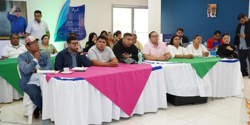 Maestras y maestros fortalecen sus competencias en el II Encuentro Nacional de Actualización Pedagógica