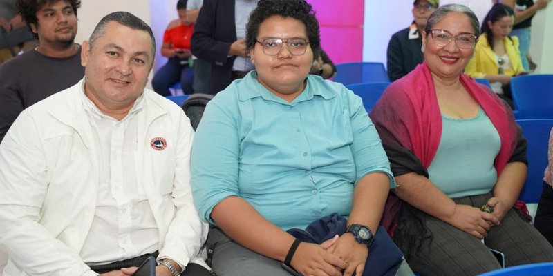 Maestros comparten propuestas para innovar el  aprendizaje en los Centros Tecnológicos