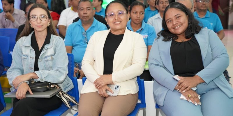 Maestros comparten propuestas para innovar el  aprendizaje en los Centros Tecnológicos