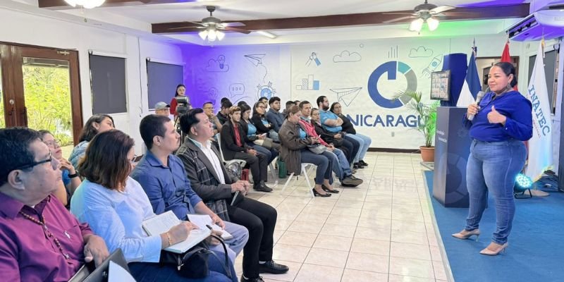 Nicaragua impulsa la transformación digital educativa mediante el uso pedagógico de la Inteligencia Artificial