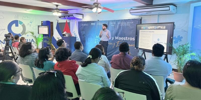 Nicaragua impulsa la transformación digital educativa mediante el uso pedagógico de la Inteligencia Artificial