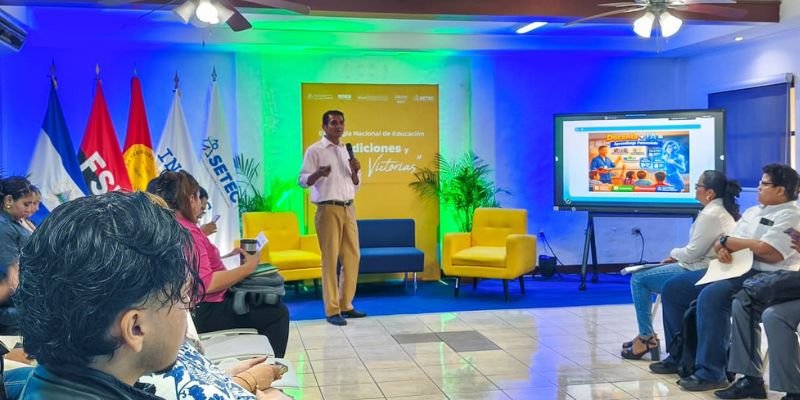 Sistema Educativo Nacional conmemora el Día de la Inteligencia Artificial