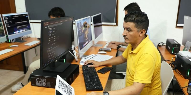 Sistema Educativo Nacional conmemora el Día de la Inteligencia Artificial