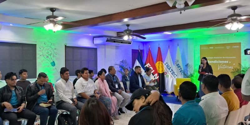 Sistema Educativo Nacional conmemora el Día de la Inteligencia Artificial