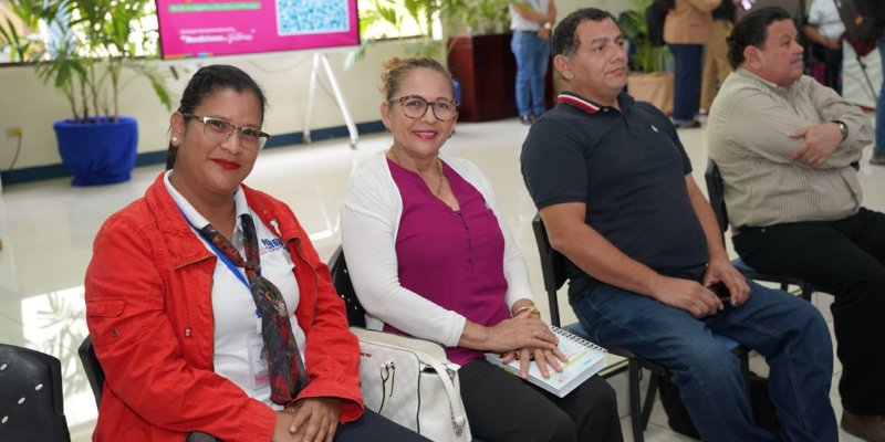 Sistema Educativo Nacional fortalece la  investigación con Encuentro de la RIENIC