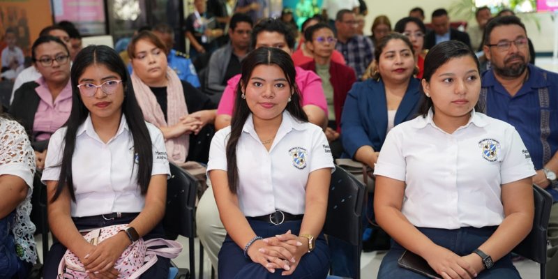 Sistema Educativo Nacional fortalece la  investigación con Encuentro de la RIENIC