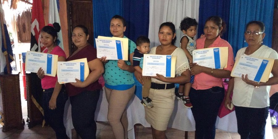 Certifican a protagonistas de las Escuelas Municipales de Oficio en León