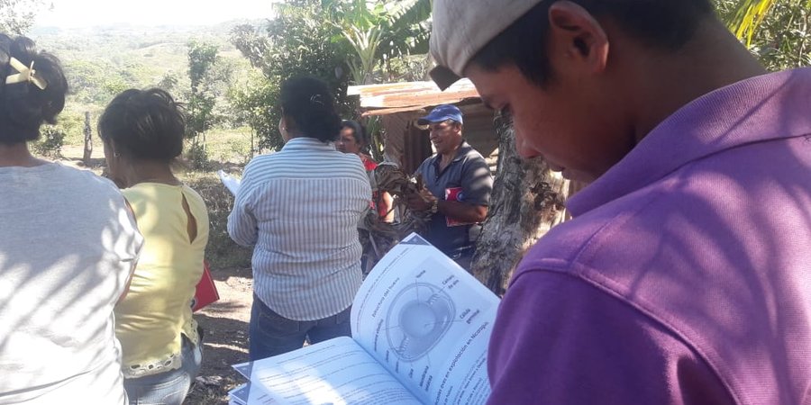Pobladores fortalecen sus conocimientos  en el rubro aves y cerdos