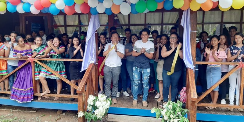 Moderno Laboratorio de Computación Estrena El Centro Tecnológico de San Carlos