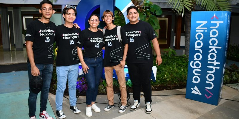 Presentación de Aplicaciones Móviles y Webs Ganadoras de Hackathon Nicaragua 2023