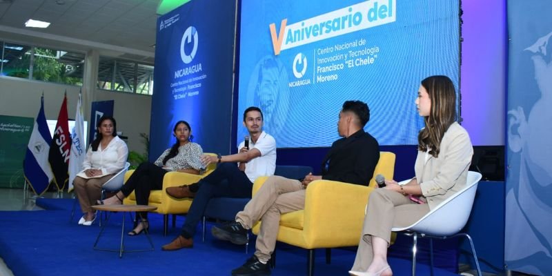 160 protagonistas reciben certificados de la Novena Temporada de Entrenamiento en Herramientas de Innovación