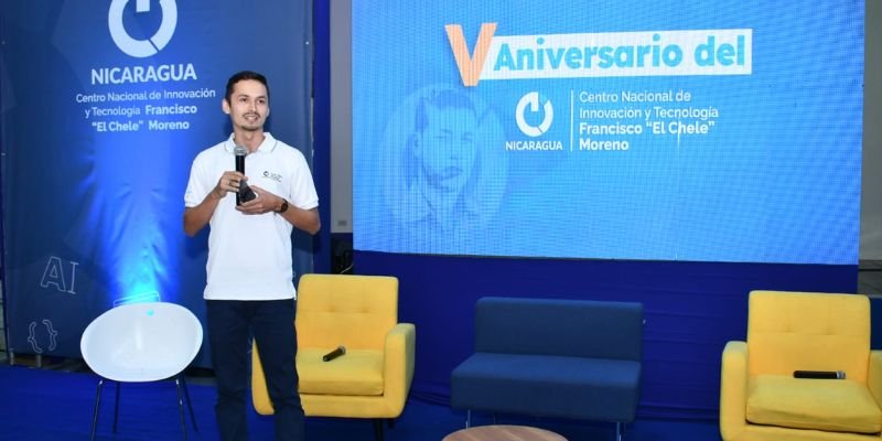 160 protagonistas reciben certificados de la Novena Temporada de Entrenamiento en Herramientas de Innovación