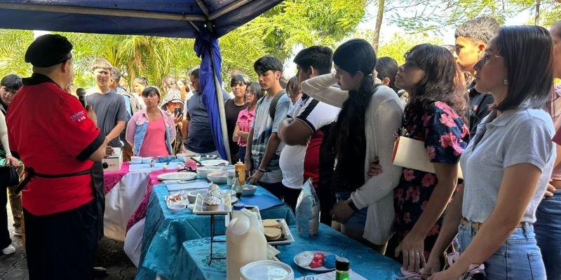 Celebración del Séptimo Aniversario de la Escuela Hotel Casa Luxemburgo y su Impacto en el Sector Turismo