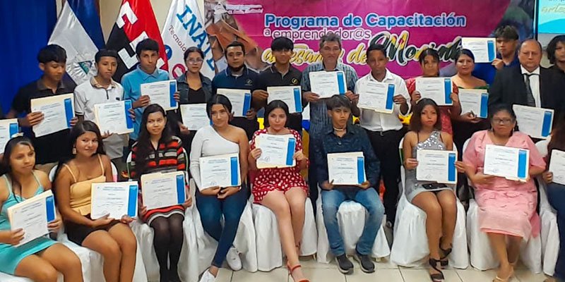 Emprendedores y Artesanos de Monimbó finalizan Cursos para fortalecer sus Negocios